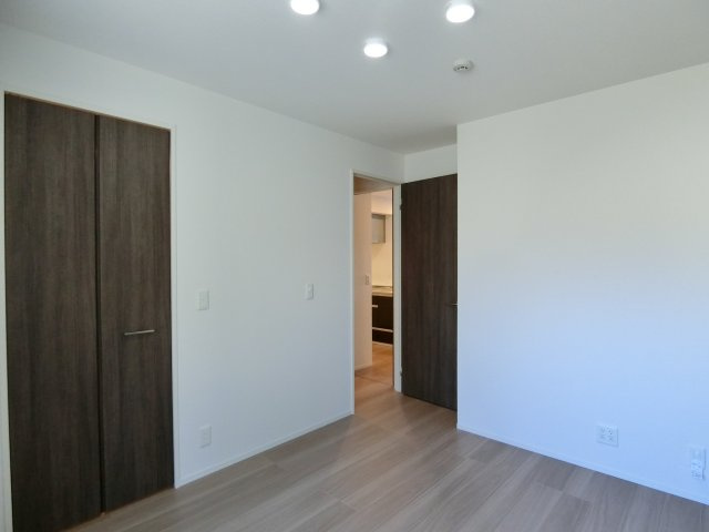 メゾン　ド　ウミライ元町の洋室