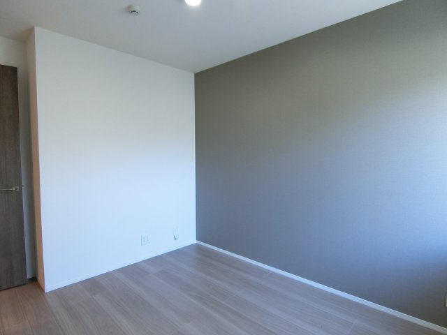 メゾン　ド　ウミライ元町の洋室