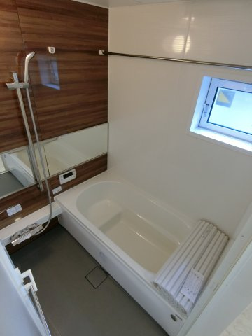 メゾン　ド　ウミライ元町の浴室