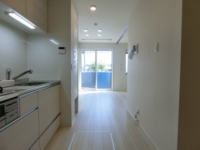 メゾン　ド　ウミライ元町の居間・リビング