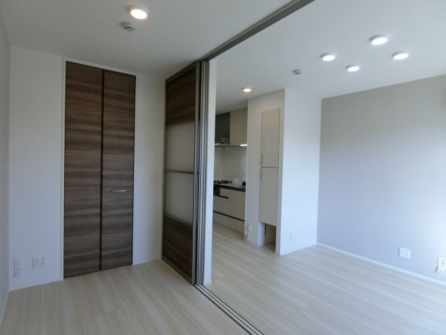 メゾン　ド　ウミライ元町の洋室