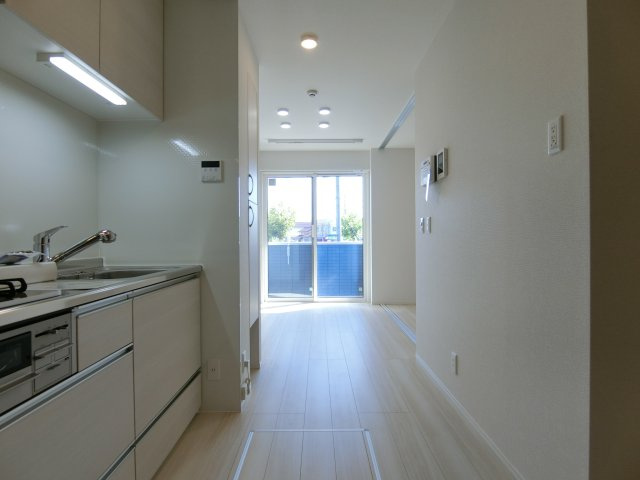 メゾン　ド　ウミライ元町の居間・リビング