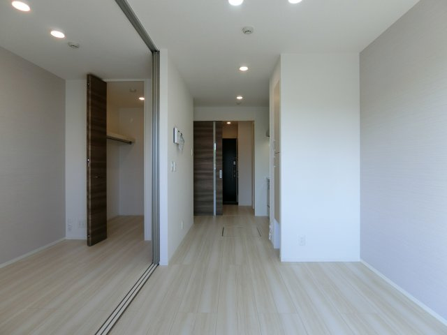 メゾン　ド　ウミライ元町の居間・リビング