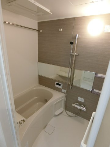 メゾン　ド　ウミライ元町の浴室