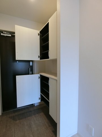 メゾン　ド　ウミライ元町の収納