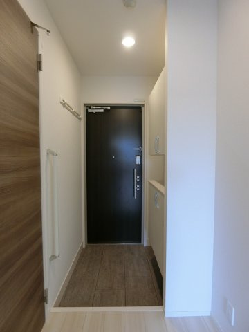 メゾン　ド　ウミライ元町の玄関