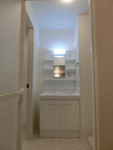 メゾン　ド　ウミライ元町の洗面所