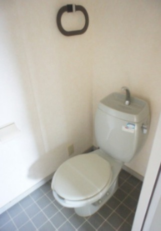 熊本市南区刈草３丁目のアパートのトイレ