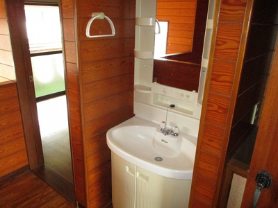 【独立洗面台】 | 西貫一丁目9番3号（B-18）