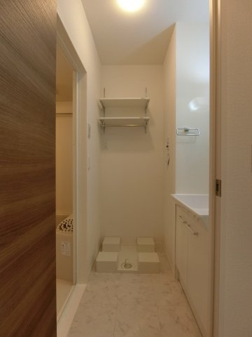 メゾン　ド　ウミライ元町の洗面所