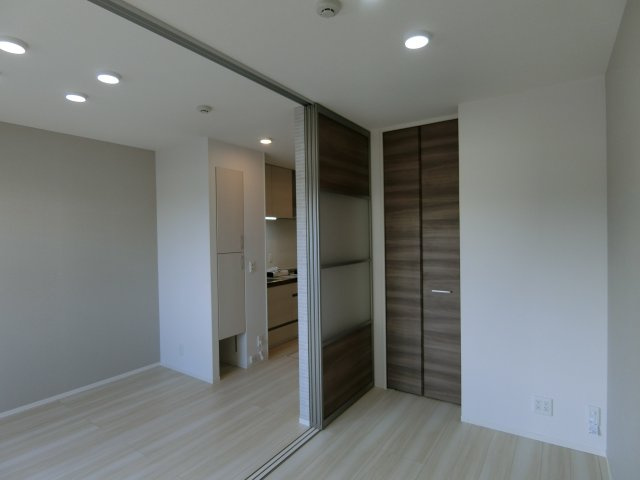 メゾン　ド　ウミライ元町の洋室