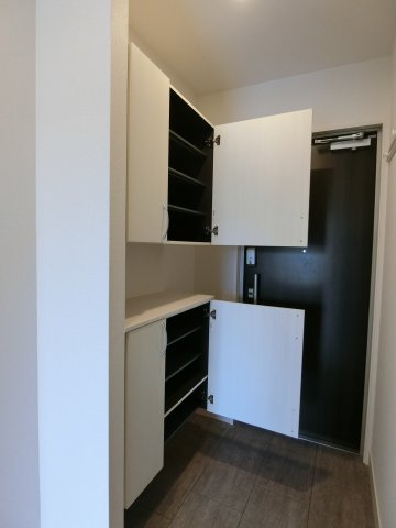 メゾン　ド　ウミライ元町の収納