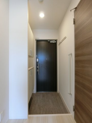 メゾン　ド　ウミライ元町の玄関