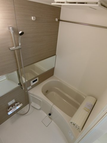 メゾン　ド　ウミライ元町の浴室