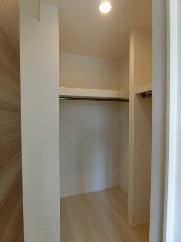 メゾン　ド　ウミライ元町の収納