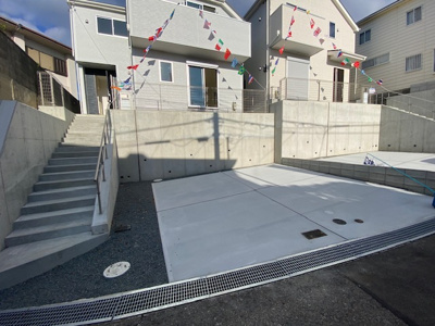 【駐車場】 | 神戸市垂水区南多聞台5丁目　新築戸建1号棟　仲介手数料無料！ | 駐車場があります