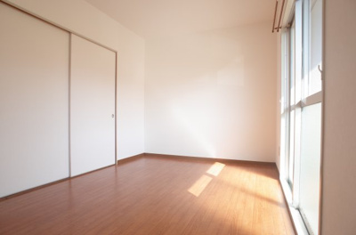 【洋室】 | グリーンエイトⅢ | 洋室