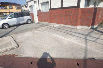 【駐車場】 | グリーンエイトⅢ | 駐車場