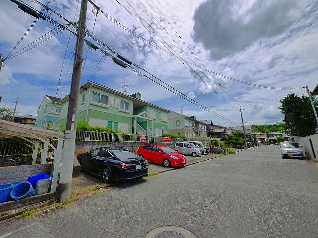 フレグランス左京Bの駐車場|駐車場があります