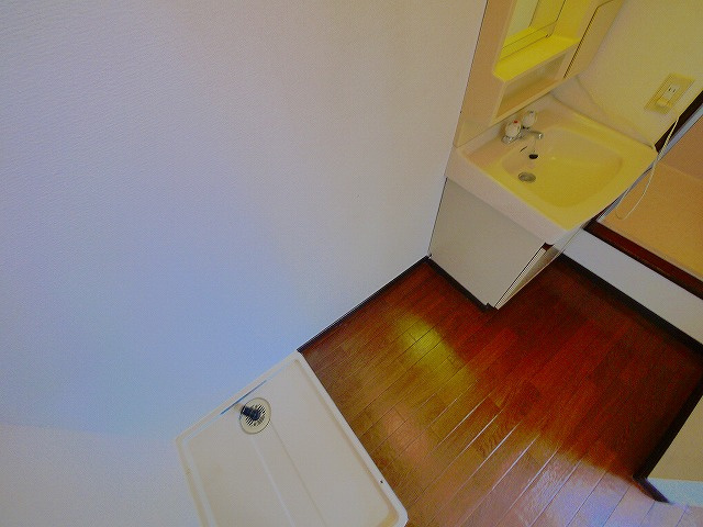 フレグランス左京Bの洗面所|スペースが確保できる洗面所です