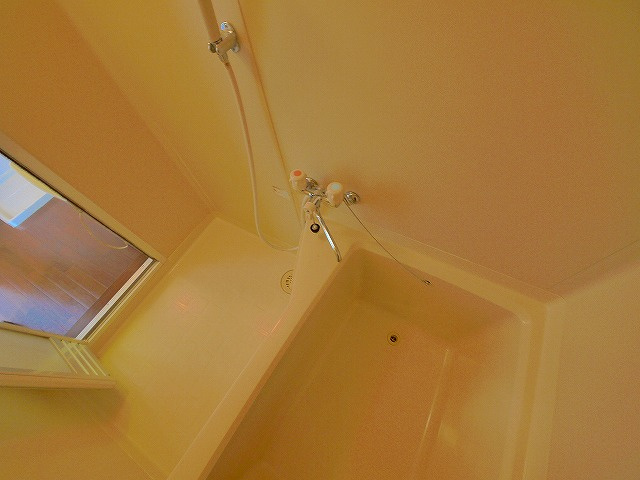 フレグランス左京Bの浴室|コンパクトで使いやすいお風呂です