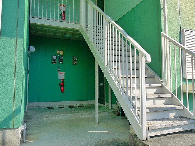 フレグランス左京Bのその他|玄関前です