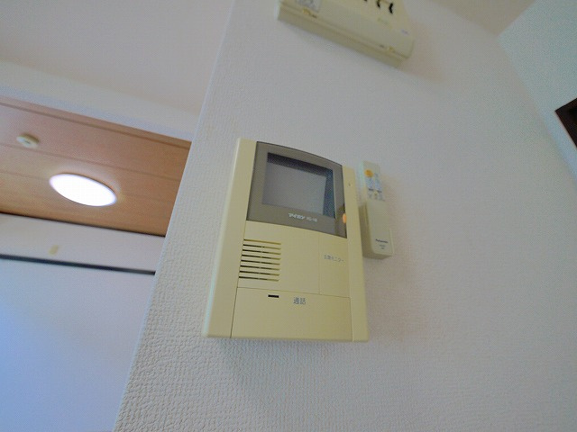 フレグランス左京Bのセキュリティ|モニター付きインターホンです
