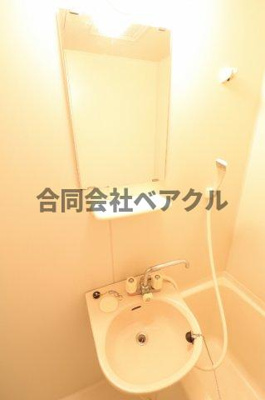 【洗面所】 | メゾンド・パーク | 明るい洗面所です