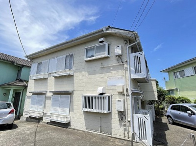 【外観】 | グリーンハイム中島 | 小田急線「新百合ヶ丘」駅まで徒歩圏内！1フロア2住戸で快適な2階建てアパートです♪スーパーが近くて便利な住環境☆