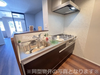 【キッチン】 | D-ROOM六条福寿町 | ※同型物件の写真となります※
