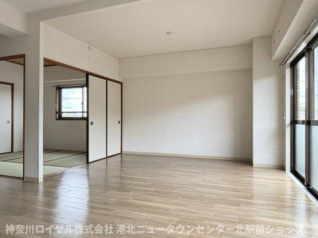 【居間・リビング】
