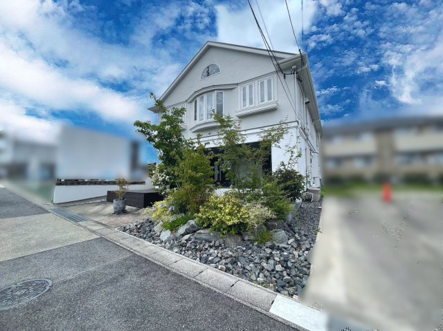 長久手市桜作店舗付住宅の外観