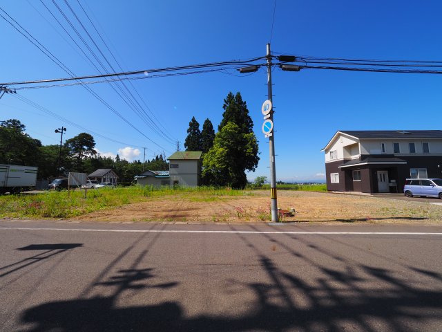  | 【建築条件なし】美郷町本堂城回 290.7坪 角館六号線に面した店舗・事務所・工場・アパート・事業用・投資用土地