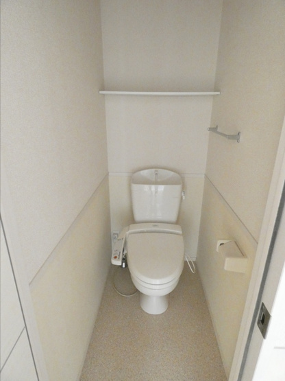 【トイレ】 | サード フォーチューン | コンパクトで使いやすいトイレです