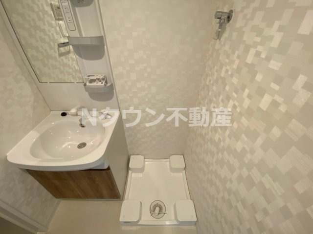 【洗面所】 | S-RESIDENCE庄内通North | 明るい洗面所です