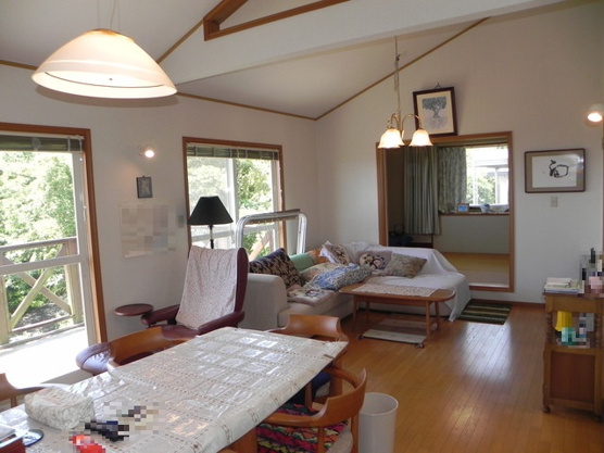 【居間・リビング】 | 大室高原別荘地　戸建