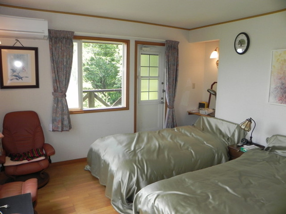 【洋室】 | 大室高原別荘地　戸建