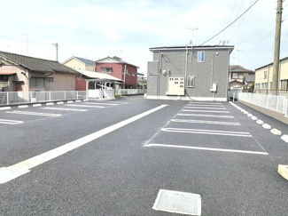 【駐車場】