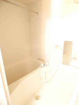 【浴室】 | ジュネス・Ｋ | 落ち着いた空間のお風呂です