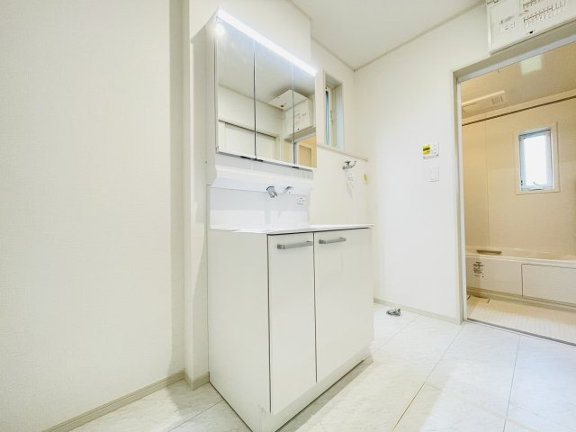 【独立洗面台】 | 熊谷市上之P6  いろどりアイタウン　中古戸建　