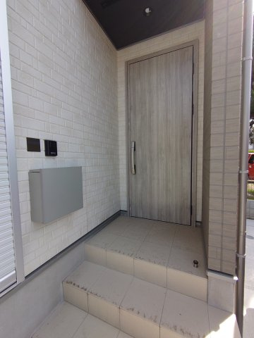 Kolet岩槻のエントランス