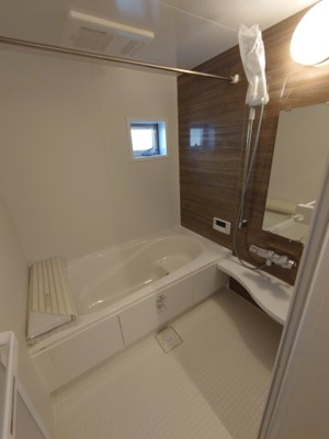 【浴室】 | Kolet岩槻8 | 落ち着いた空間のお風呂です