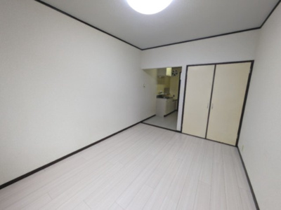 【洋室】 | コーポイソザキ