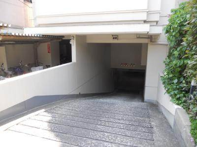 フェニックス堀川の駐車場|地下駐車場