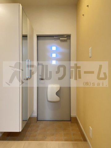 サンフォレストNの玄関