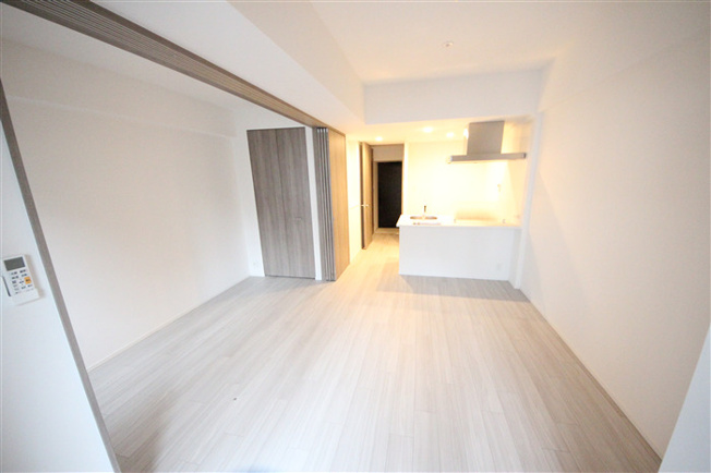 【居間・リビング】 | S-RESIDENCE堺筋本町Deux