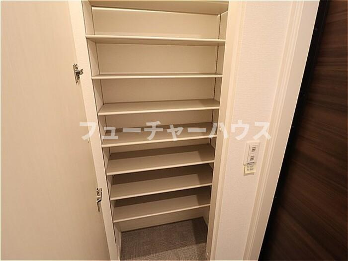 ウエスト・パーク　Ｂの玄関