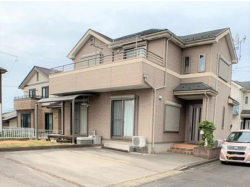 玉村町角渕　中古の外観|リフォーム前
