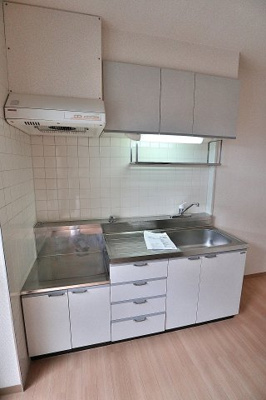 【キッチン】 | エスポワール八尾陽光園 | きれいなキッチンです