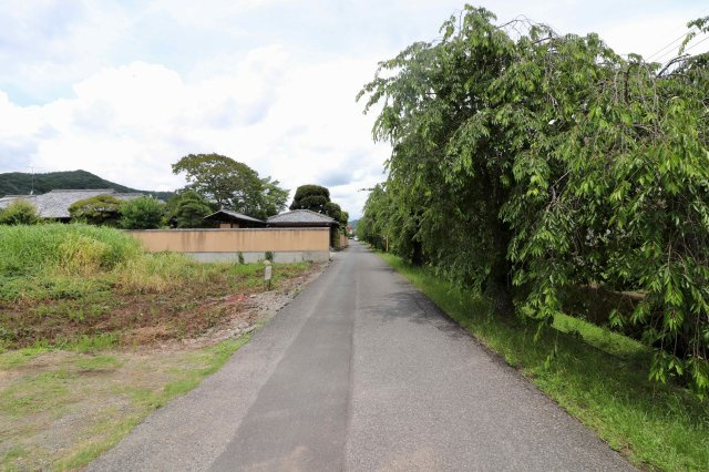 足利市田所町の売地の前面道路含む現地写真